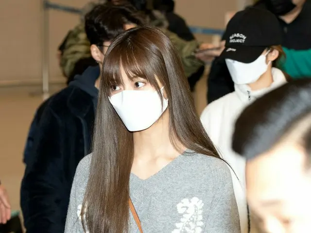TWICE、仁川国際空港に到着