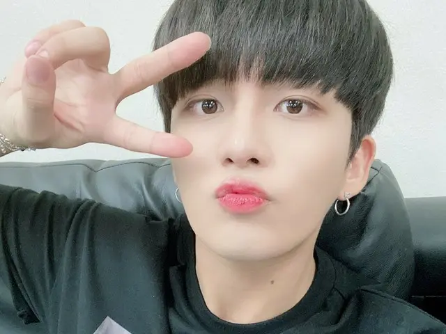 【T公式】ATEEZ、[ #ジョンホ]このティーニー見たいああ😘(feat。