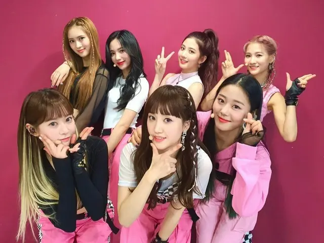 【t公式】Cherry Bullet、[📸] 200215音楽中心初放送❣️ Cherry Bulletとだから幸せな週末💖「膝をタックて」の舞台を見エネル
