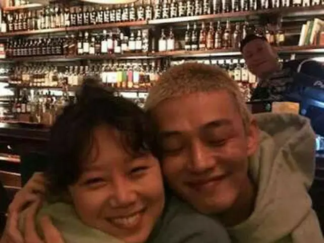 英国のバーバリー、俳優ユ・アイン と女優コン・ヒョジンのファッションショー参加を拒否