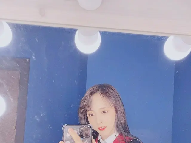 【t公式】MAMAMOO、[ #ムンビョル] やはりムームーたちと一緒にハニ力が湧くと思います！私たちは永遠に一緒にい💕家注意しながら行って、今日一日の仕上げ