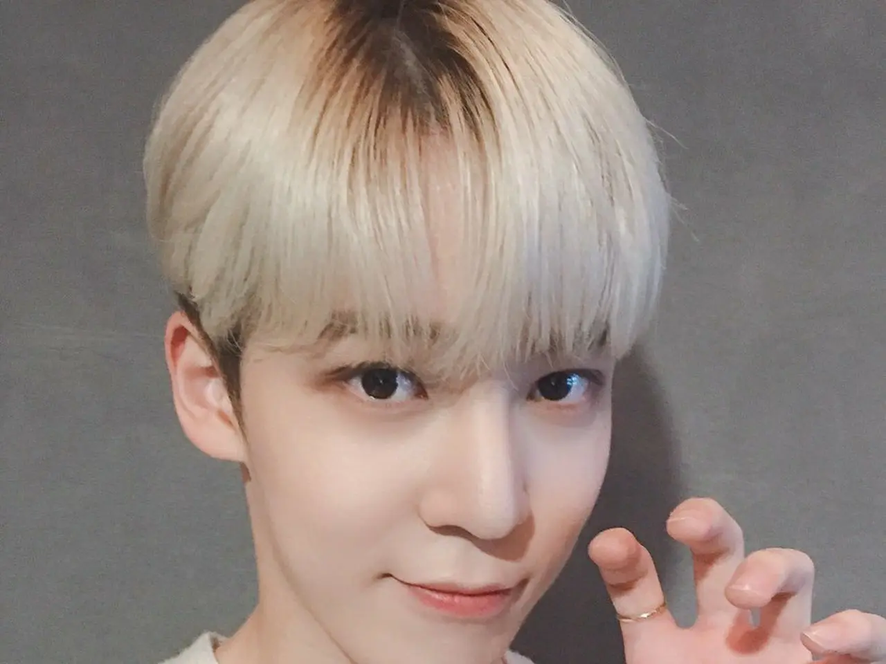 ATEEZ ユノ　ポラ ATEEZ ユノサイン入りポラロイド ATEEZ ユノ ポラロイド