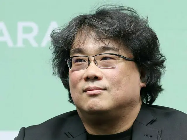 映画「パラサイト 半地下の家族」のポン・ジュノ監督、原作タイトル「寄生虫」の名で1億ウォンを希望ブリッジ全国災害救護協会に寄付