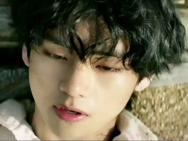 本日発表された防弾少年団(#BTS) の公式MV、「6秒のV」が話題