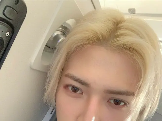 【T公式】ATEEZ、[ #女子商業高校]退屈して飛行機の中で撮った写真！ #ATEEZ #ATEEZ