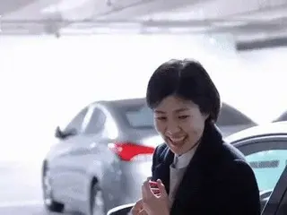 日本で受賞の女優シム・ウンギョン、「空中浮揚」が韓国で話題