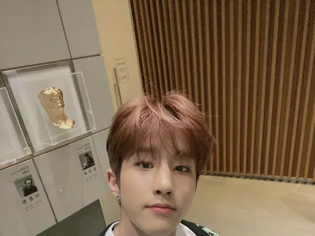 【T公式】ASTRO、皆さん、今日はホワイトデーです！みんな何ハシナの？今日一日は、キャンディのように甘い一日を過ごす〜^^ #HappyWhiteDay