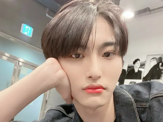 【T公式】ATEEZ、[ #化]このティーニー今日も苦労しました〜 今日はまだ見たいですね❤️❤️ 眠りに落ちる前に、すべてパク・キョン先輩の#リフレッシュ🎶