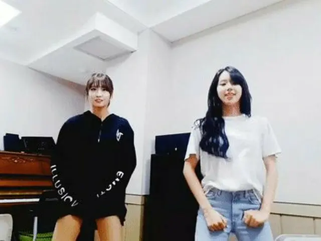 TWICE モモとチェヨン、「何故か観続ける動画」が韓国で話題