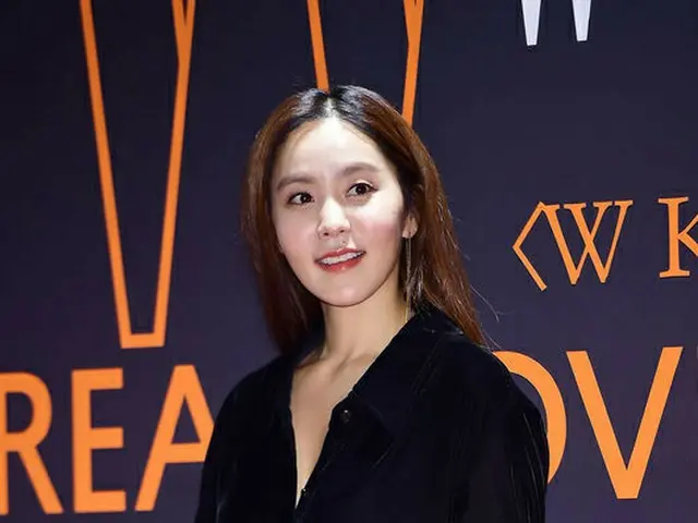 韓国タレントのパク・チユン、SNSに旅行写真を掲載してネットユーザーと舌戦に…夫でKBSアナウンサーのチェ・ドンソクに出演中のニュース番組降板を求める声まであが