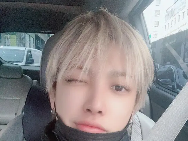 【T公式】ATEEZ、[ #ホンジュン]雨の日には誰と思う？！ #ATEEZ #ATEEZ