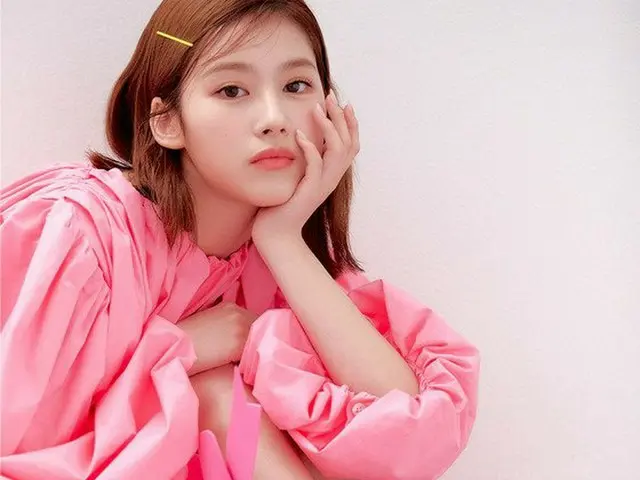 TWICE サナ、グラビア公開
