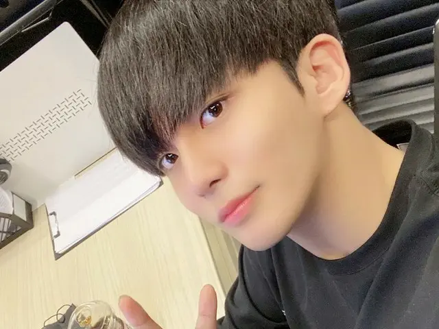 【T公式】ATEEZ、[ #ジョンホ]五✌ #ATEEZ #ATEEZ