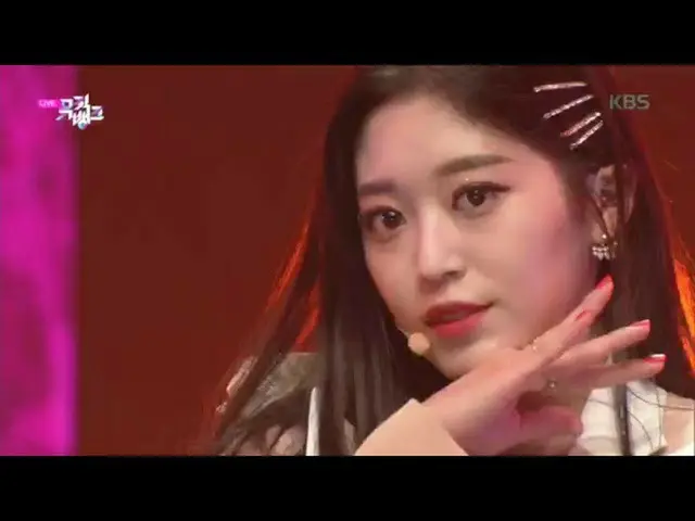 【公式kbk】またLIE  -  FAVORITE(ファーバーレット)[MUSIC BANK / Music Bank] 20200410   