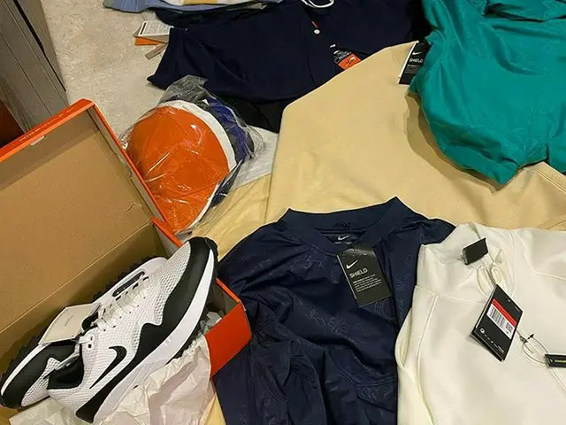【G公式】Super Junior_イトゥク、 #thanks👍🏻 #nike #nikegolf #よく着て神よ😍   