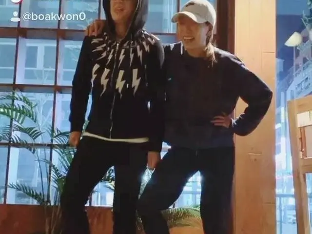 【g公式】BoA、@ nychoi87ナヨンア笑ダンス・フロアでは、私は勝って🤣🤣🤣🤣   