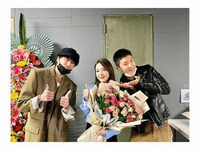 【G公式】WINNER_スンユン、スンフン異形やらミュージカル観覧！予想よりもはるかに暖かくいい👍🏻姉さん上手💙👏🏻 #ミュージカルまたオヘヨウン  