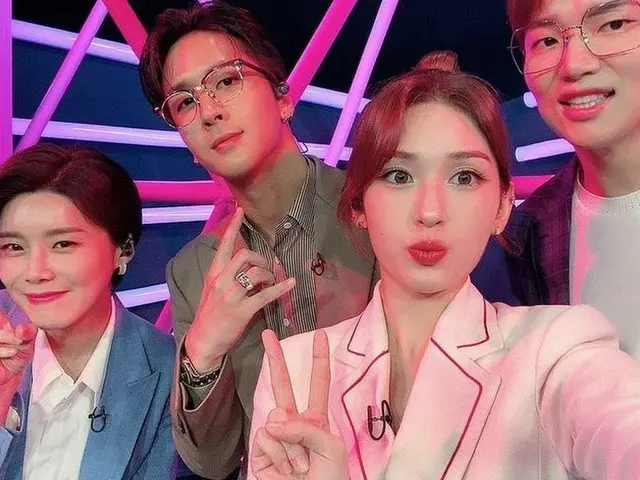 【G公式】VIXX_ラビ(Ravi)、ホガムドク様😶😂   