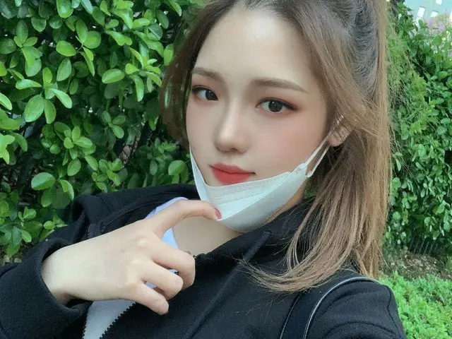 【t公式】fromis_9、[ ジソン]春やぁ🧚🏻☘️  #gam_sun_list 