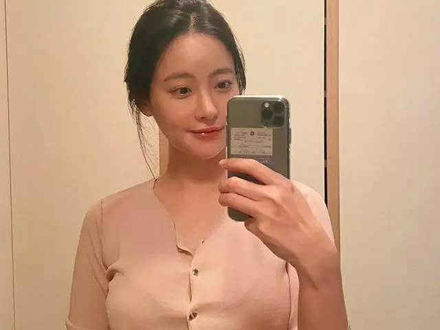 【g公式】女優オ・ヨンソ、月火水木金土日カーディガン！   