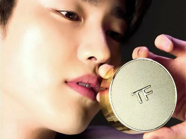 【g公式vog】 俳優チョン・ウヒ (@thousand_wooo)とGOT7 ジニョン(@ jinyoung_0922jy)が一緒にトムフォードビューティの第