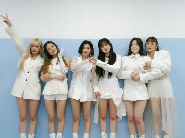【t公式】(G)I-DLE_、[📸] 20200417シンプリーケイポップ湿っぽい天気を追い出す清涼美貌！🌬  (GOD)I-DLEがシンプリーに来ました❤