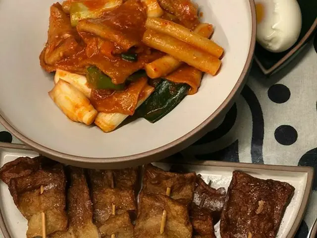 【g公式】SECRET_出身ハン・ソンファ、蜂蜜週末🍯 ハニー週末🍯  😋😋😋   