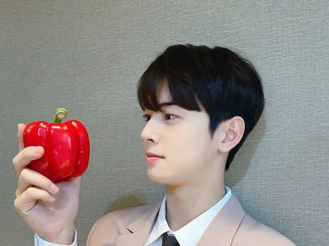 【T公式】ASTRO、アロハビタミンCが豊富なパプリカ食べて健康ください😄   #ロハ守護#Tasteoflovekfood #Koreanfood #kfo