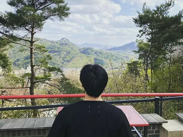 【G公式】SUPER JUNIOR_ウニョク(Eunhyuk)、🏞   