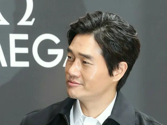 映画監督「兼」俳優ユ・ジテ、展示会に参加。
