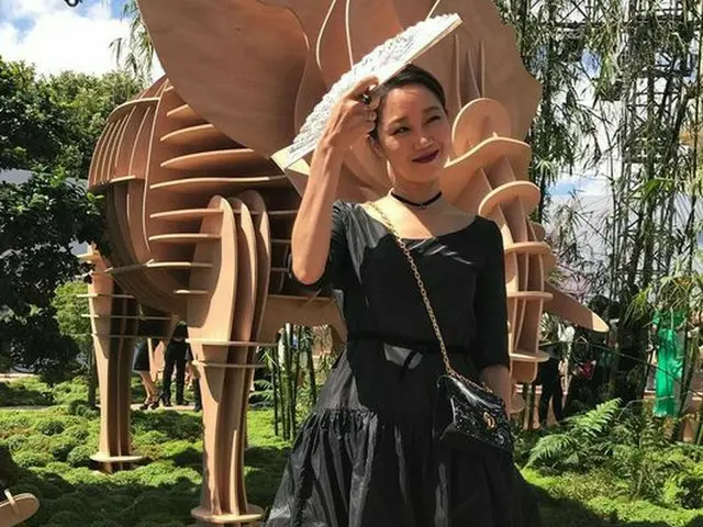 女優コン・ヒョジン、SNS更新。