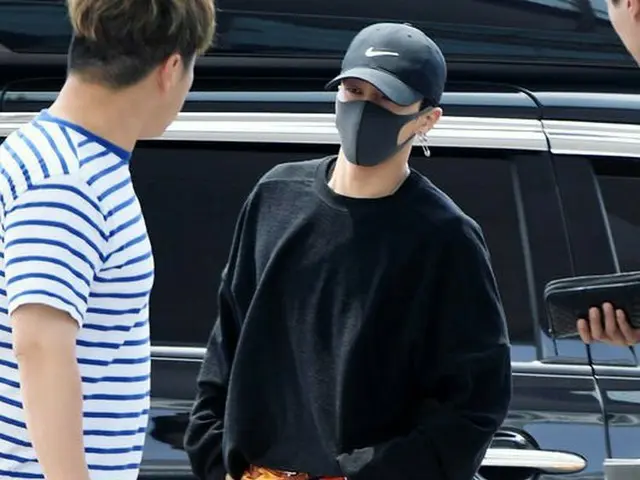 Highlight イ・ギグァン、海外日程のため出国。