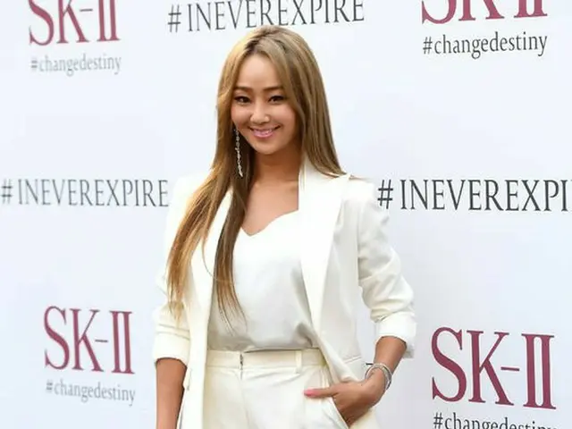 SISTAR 出身ヒョリン、SK-Ⅱローンチイベントに出席。