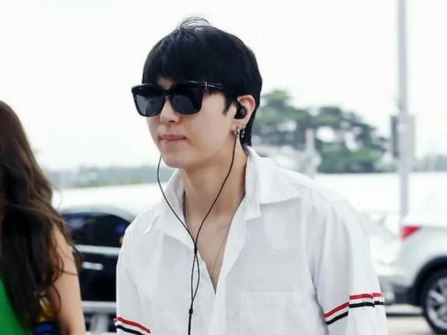 VIXX、出国中。