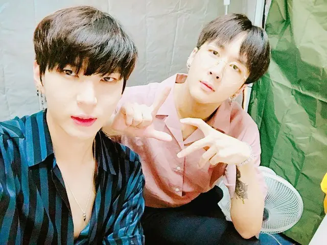 【eJT公式】VIXX、 最後はLR！レオ＆ラビのブースから。