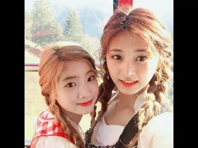 TWICE ツウィ、続きのスイス写真を大放出。