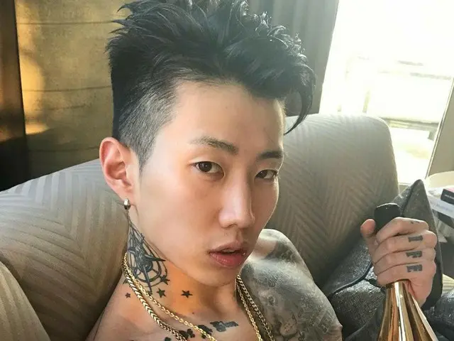 パク・ジェボム JAY PARK、SNS更新。