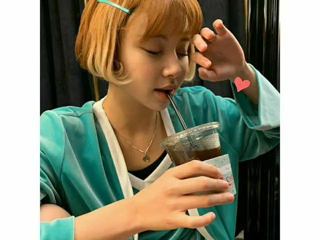 【g公式】TWICE、誕生日おめでとう💙 モチェン🍑🍓   