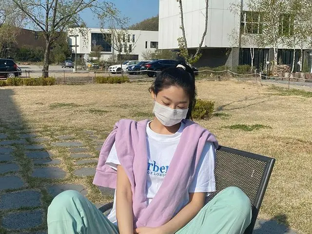 【g公式】AOA_ソリョン(Seolhyun)、ミントチョコず、 ミントゥセクはジョークドゥンヨ😛   