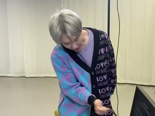 【JT公式】SEVENTEEN、RT pledis_17：[17'S星] CARATボーカルチームにする情熱的な穿孔長虎セム🐯 