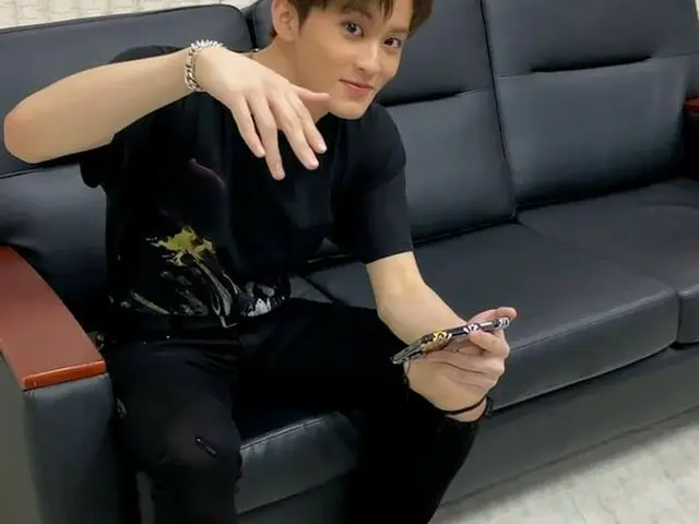 【G公式】SuperM、 #MARK's special teaser for tomorrow！🤫  _  See you at」SuperM   -  B