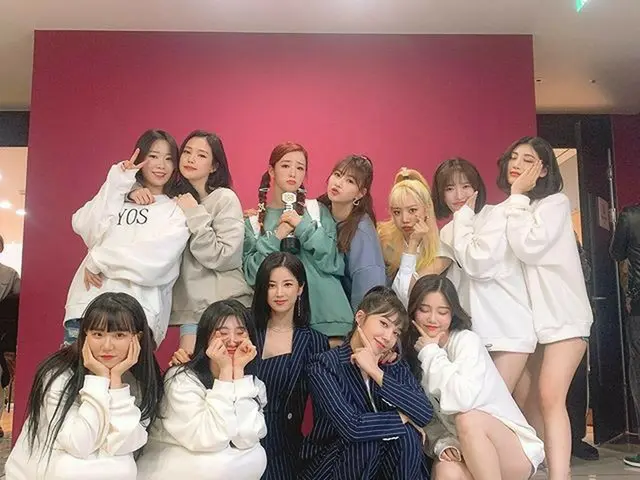 【g公式】Apink_ボミ、我々パンダ1位おめでとう❤️   