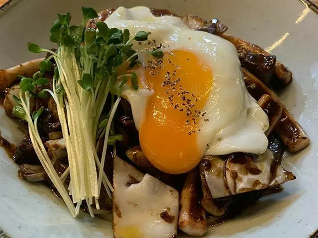 【g公式】KARA_出身ニコル、😍ジャージャー麺😍   