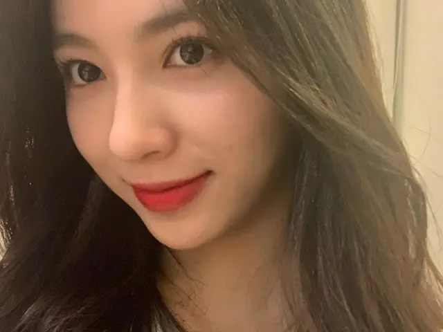 【t公式】Cherry Bullet、[ #サポート#JIWON] Hello！😆😆  #CherryBullet #Cherry Bullet 