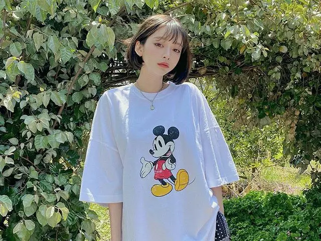 【g公式】モデルカン・テリ、ミッキーと一緒に一日🌼😎(写真撮影のみちょっと河口マスク当然着用しました！)  fofwebsite   