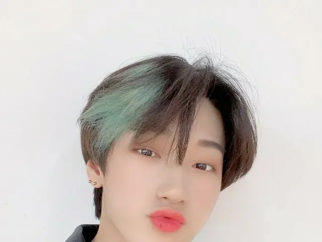 【T公式】ATEEZ、[📷] ATEEZとする初声ゲーム🙆♂️V LIVE Behind Photo ⠀ 365日、かわいいATEEZと一緒に、今日！次の罰