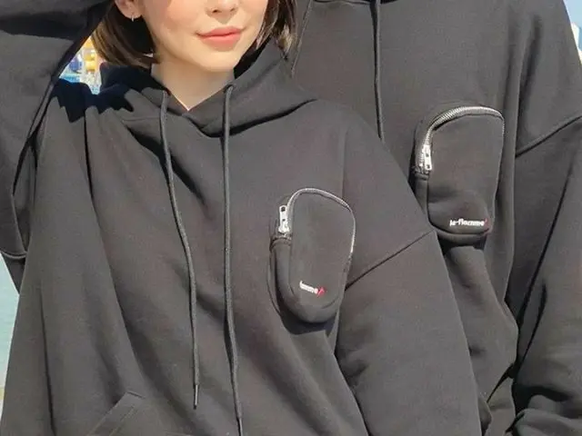 【g公式】モデルカン・テリ、今日の天気ウェケジョアン？😍  laflamme_official   