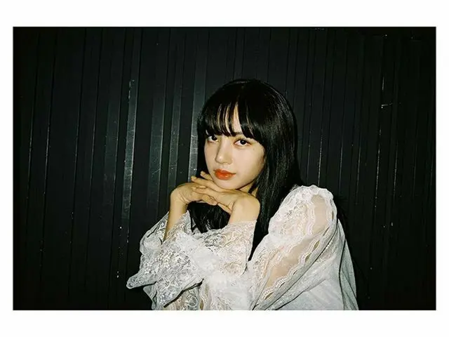 【g公式】BLACKPINK_リサ(Lisa)、New post   