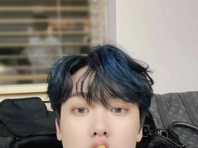 【T公式】ASTRO、🐥が🐔食べ🙈 