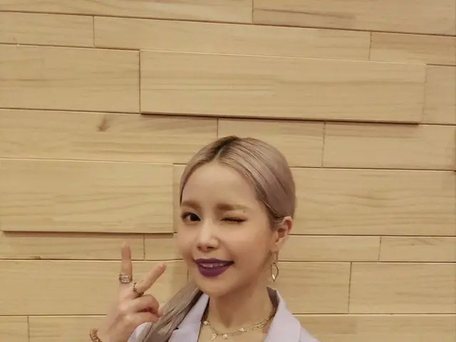 【t公式】MAMAMOO、[ #ソーラー] ムームーと直接会うことができない残念だが、ビデオ通話路でも会うことができて幸せでした😄活動を通して愛だけいっぱい送